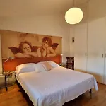 Apartment Foscolo Steps To The Sea Viareggio